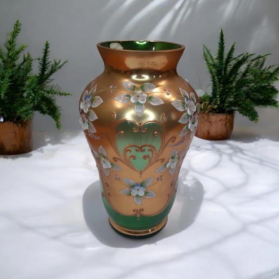 ヴィンテージ ボヘミア ガラス グリーン 花瓶 金色塗装 - Etsy 日本
