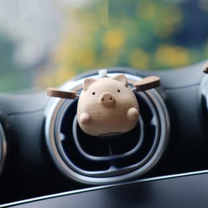 Handmade Wooden Flying Pig Car Air Freshener, Desk Ornament, Aroma Diffuser