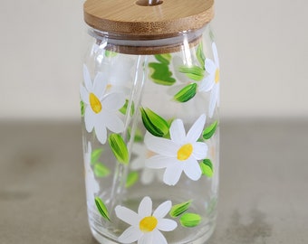 Hand Painted can glass with white daisies