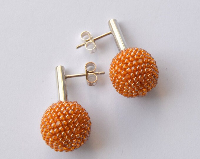 Honey colored silver earstuds bead crochet by donauluft