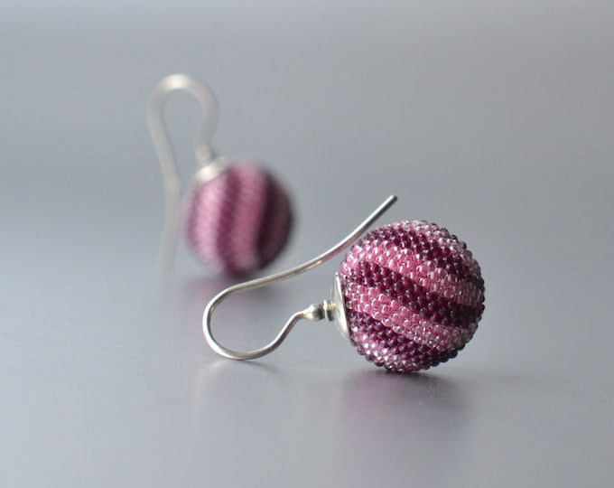 globe earrings pink dark red  twisted