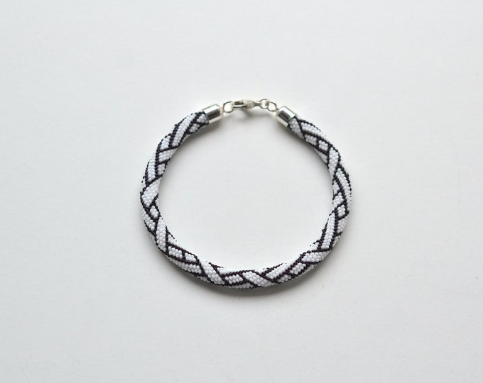 bracelet black and white beaded braiding ornament