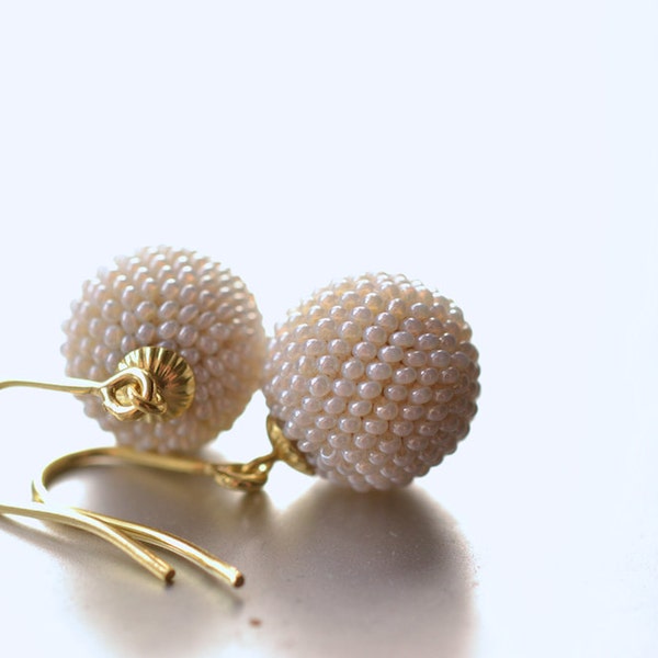bridal globe earrings antique white glass beads with 8ct golden hooks wedding accessory