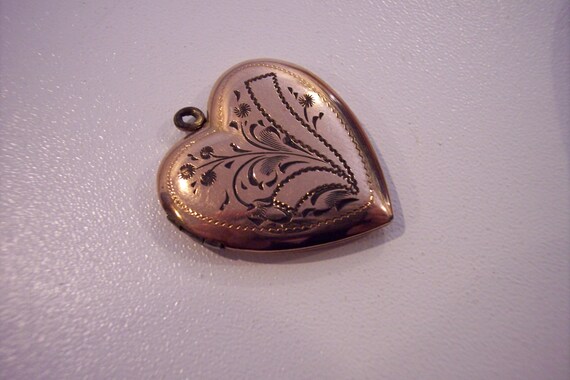 Vintage gold filled locket - image 3