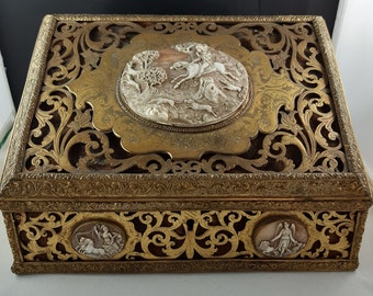 Boîte aux lettres antique en laiton et camées c.1850