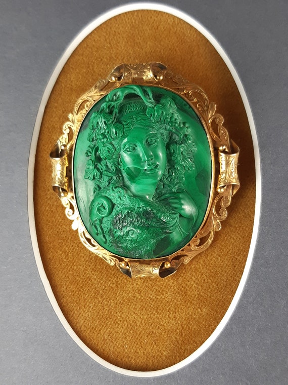 Antique Victorian Hand Carved Full Front Cameo Of… - image 2