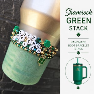 "Shamrock St. Patricks ""Luck of the Irish"" Stanley 4-Pack Tumbler Boot Bracelet Stack with Clover Charm | Trinkgläser Zubehör