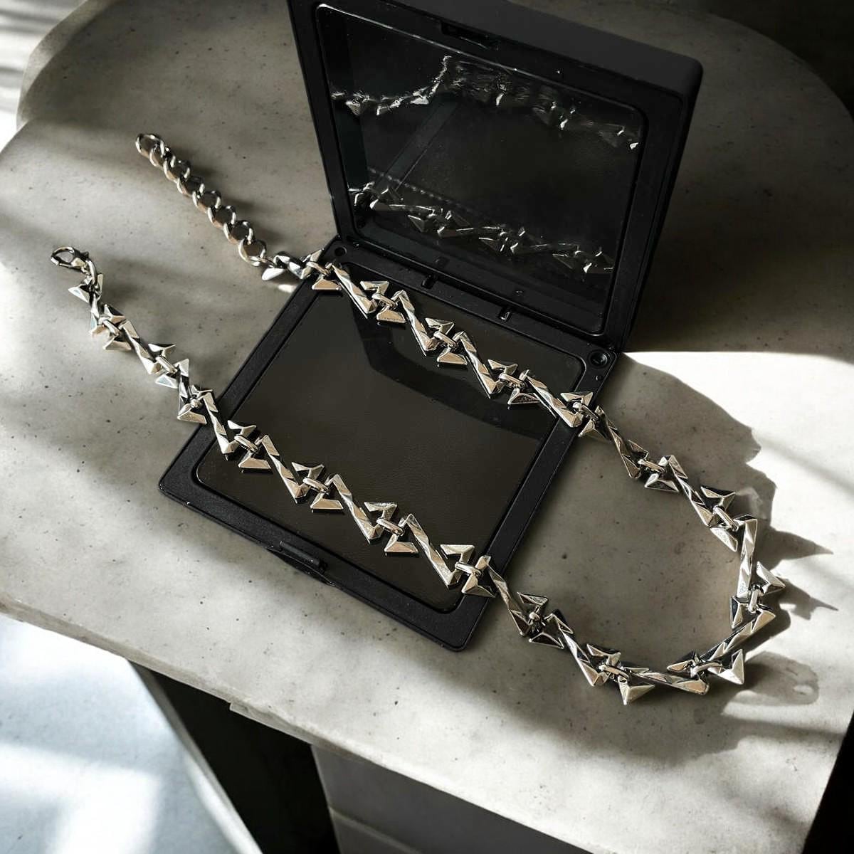 2025 お歳暮【公式】 - 人気ブランド Pattern Z Chain Bracelet Silver Geometric Bracelet, アクセサリー