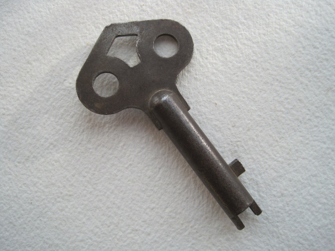 Clock Key, Vintage Clock Key, Antique Clock Key, Steampunk Key, Jewelry