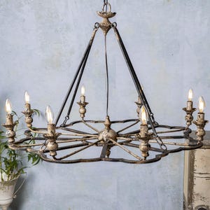 Retro Wheel Chandelier Metal Hanging Lamp Living Room Pendant Light Eight-Light Ceiling Light Cafe Chandeliers Unique Lighting Fixtures