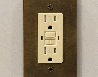 Brass GFCI Duplex Electrical Power Outlet (1-Gang) Aged Patina Brass With Ivory Trim