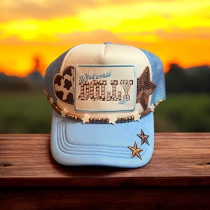 What Would Dolly Do? Trucker Hat w/ Hat Chain Great For Dollywood / Concert Hat / Country Bougie / Country Western / Nashville / CMT / Gifts