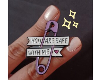 Safe With Me – geëmailleerde reversspeld | Veiligheidsspeld | LGBTQ+ en ondersteuningspin | Pride-maandpin | Speld voor belangenbehartiging van slachtoffers van DV/SA | Bondgenoot | Veilige ruimte