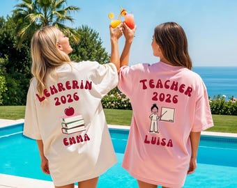 Lehrerin Shirt personalisiert, Teacher Shirt mit Name, Geschenk Abschluss Lehramt, Lehrer Geschenk, Teacher Backprint T-Shirt, Geschenkidee