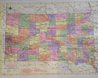 Political Map of South Dakota and Tennessee Antique Illustration