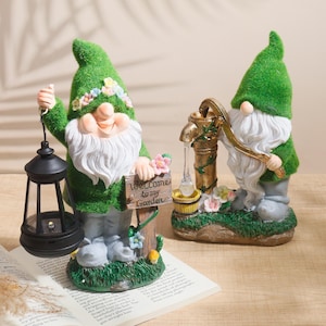 Solar Sculptures Garden Gnome,Solar-Powered Gnome Statue,Garden Decoration,Pumping Water Outdoor Statue for Garden,Patio Porch Lawn Ornament