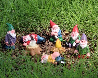 Gnomo de jardín para exteriores, figura decorativa, gnomo bebedor para fiestas, ideal para jardines de hadas, enano de hoguera, decoración para el hogar y el jardín, estatua divertida, regalo para él.