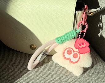 Llavero de peluche de calamar Splatoon, ideal para gamers y cosplay.