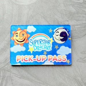 Kaartbadge Superstar Daycare Pick Up Pass, Five nights at Freddy's Holographic Card, FNAF-feestje beveiligingsinbreuk fandomcadeau