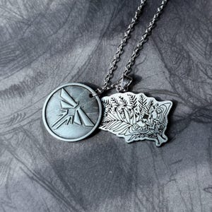 Ellie&#39;s Tattoo Firefly Tlou Necklace, Gift for gamers, Firefly Charms Necklace, Fireflies dog tag Cosplay Gift