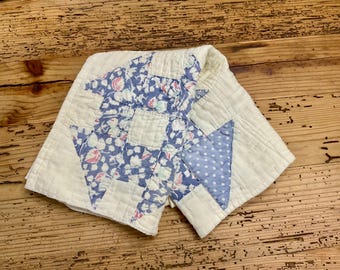 Pezzi di trapunta vintage, trapunta tagliata, patchwork riutilizzato