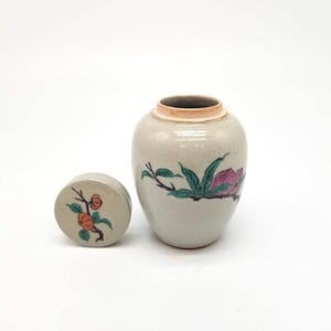 Tetera/Mini tetera de porcelana japonesa — Motivo de rama de durazno pintado a mano, decoración vintage japonesa para interiores