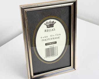 Small Vintage Silver Toned Picture Frame - Miniature Silver Coloured 4x6 Photo Frame, Silver Coloured Decor, 4" by 6" Frame, Intercraft