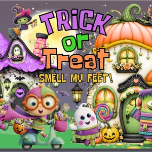 Puede incluir: Una colorida ilustración de Halloween con una casa de bruja morada y una casa con forma de calabaza con el texto TRICK OR TREAT y SMELL MY FEET. Los personajes incluyen a un niño en scooter, un fantasma y un monstruo verde con dulces.