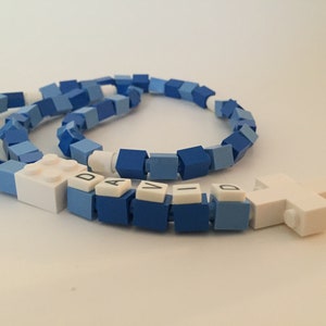 Rosario azul y blanco personalizado hecho con ladrillos Lego Primera Comunión, Bautismo, Regalo de Confirmación Rosario azul, azul claro y blanco imagen 6