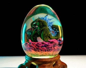 Godzilla Egg Lamp – Handmade Resin Monster Light | Unique Night Light for Movie Lovers | Kaiju Themed Room Decor | Gift for Him or Her