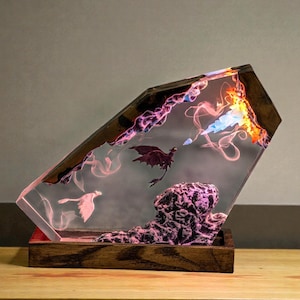 Fire-Themed Dragon Resin Lamp – Fantasy Night Light, Glowing Epoxy Art Lamp,Bedroom Decor,Unique Gift,Housewarming Gift,Handmade Dragon Lamp