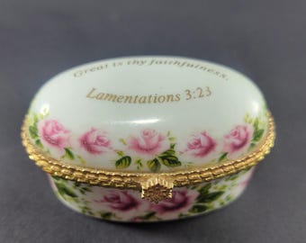 Imperial Porcelain trinket box, Lamentations 3:23