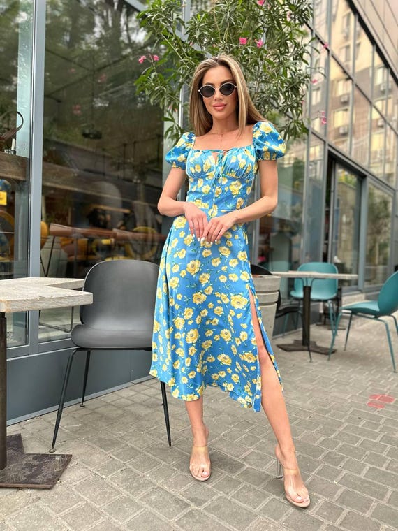 blue flowered dress Verona Floral Blue Midi Dress main image 0