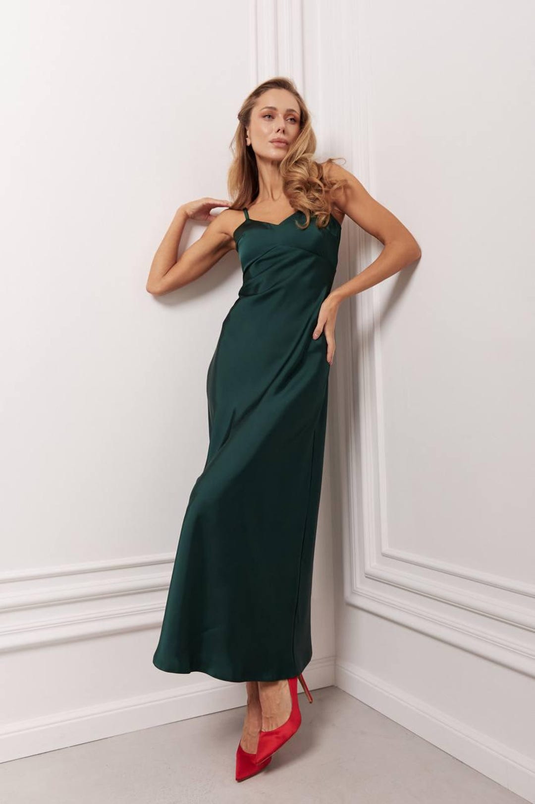 green emerald velvet dress LaDivine KV1117 Emerald 6 Sale – The Dress Outlet main image 0