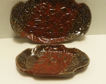 set of 2 handmade Stoneware Ceramic Plates/ Trays, Mod Flower motif