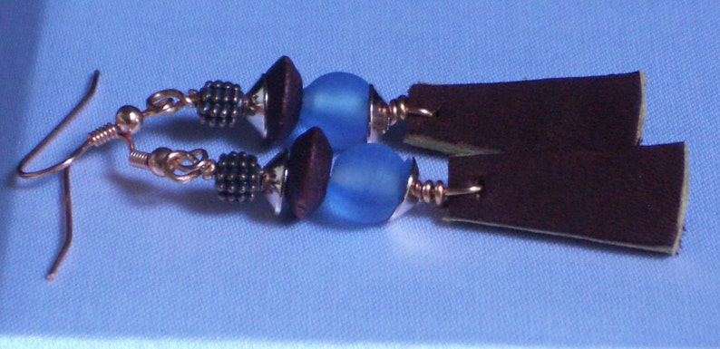 Leather earrings, Blue glass n' brown Leather image 2