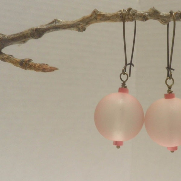 Cotton Candy Pink earrings, large spheres/balls, frosted pale pink acrylic, MOD look