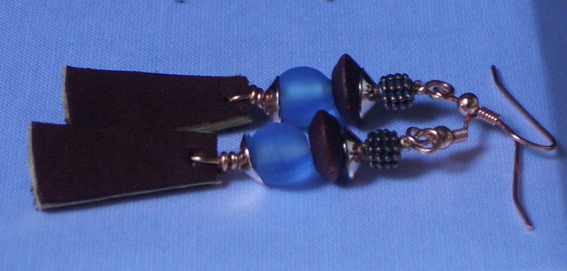 Leather earrings, Blue glass n' brown Leather image 4