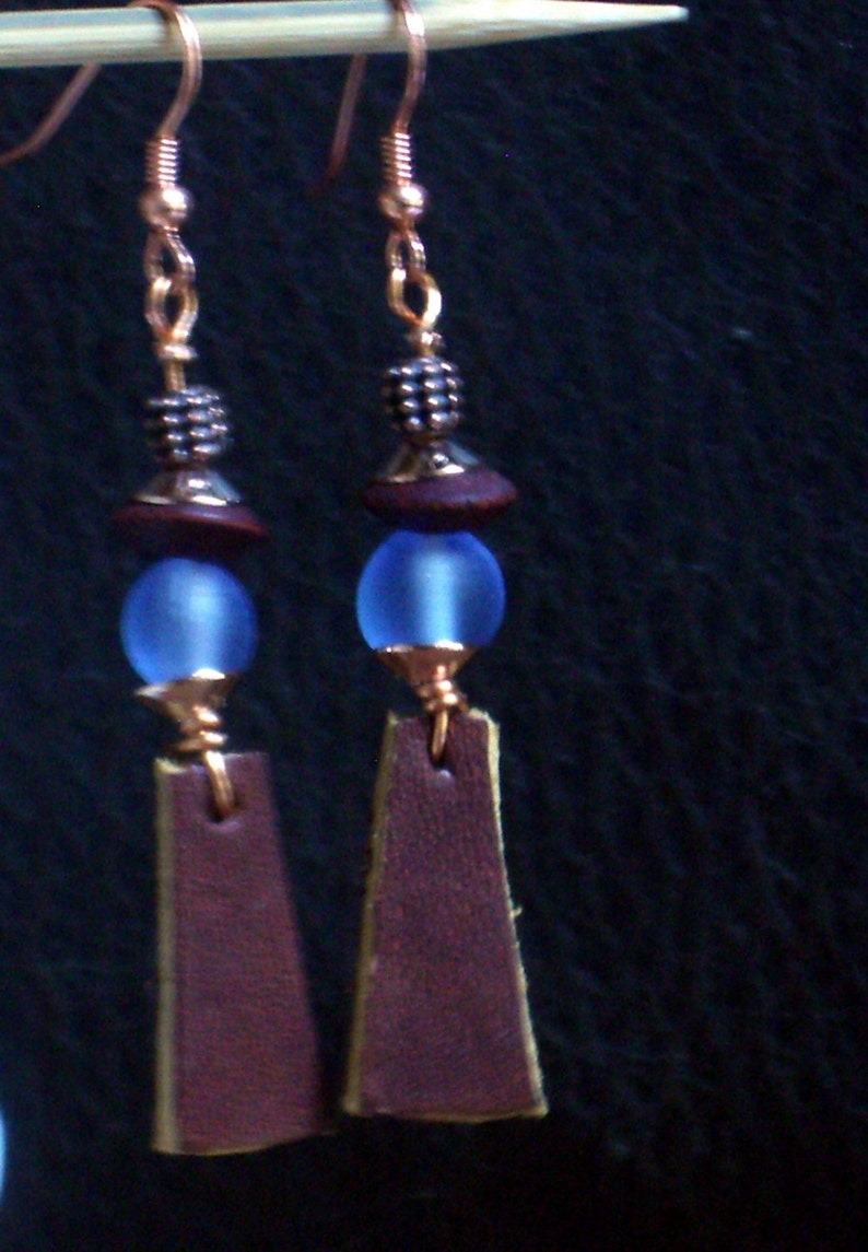 Leather earrings, Blue glass n' brown Leather image 3