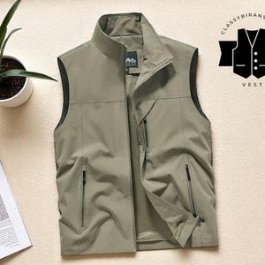 Men&#39;s Outdoor Utility Vest | Sleeveless Zip-Up Jacket with Pockets | Stand Collar Layering Top | Functional Streetwear Outerwear