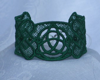 Bracelet, Celtic Trinity knotwork, Embroidered Freestanding Lace, Green or Gold