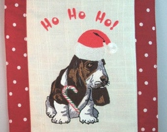 Wall hanging, Wall Art, Embroidered, quilted, Santa Bassett Hound, Christmas