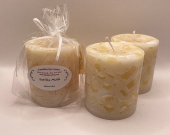 Vanilla Musk scented pillar candle