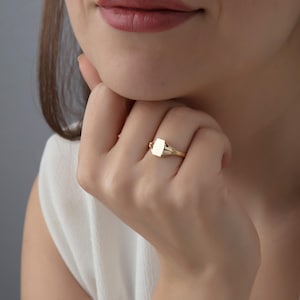 14K Gold Signet Ring: Personalized Engravable Minimalist Ring