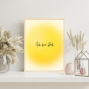 Gelbe Aura Poster – „Ich bin stark“ – Affirmation, Selbstbewusstsein, Chakra, Energie, Spiritualität, Wanddeko, Geschenk, Poster mit Spruch