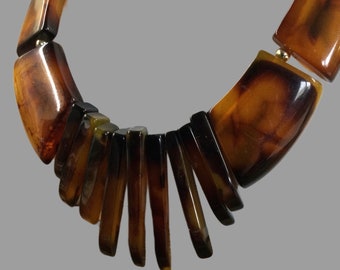 1960’s 1970’s Brown Black Faux Tortoiseshell Lucite Bead Fringed Bib Necklace Unsigned