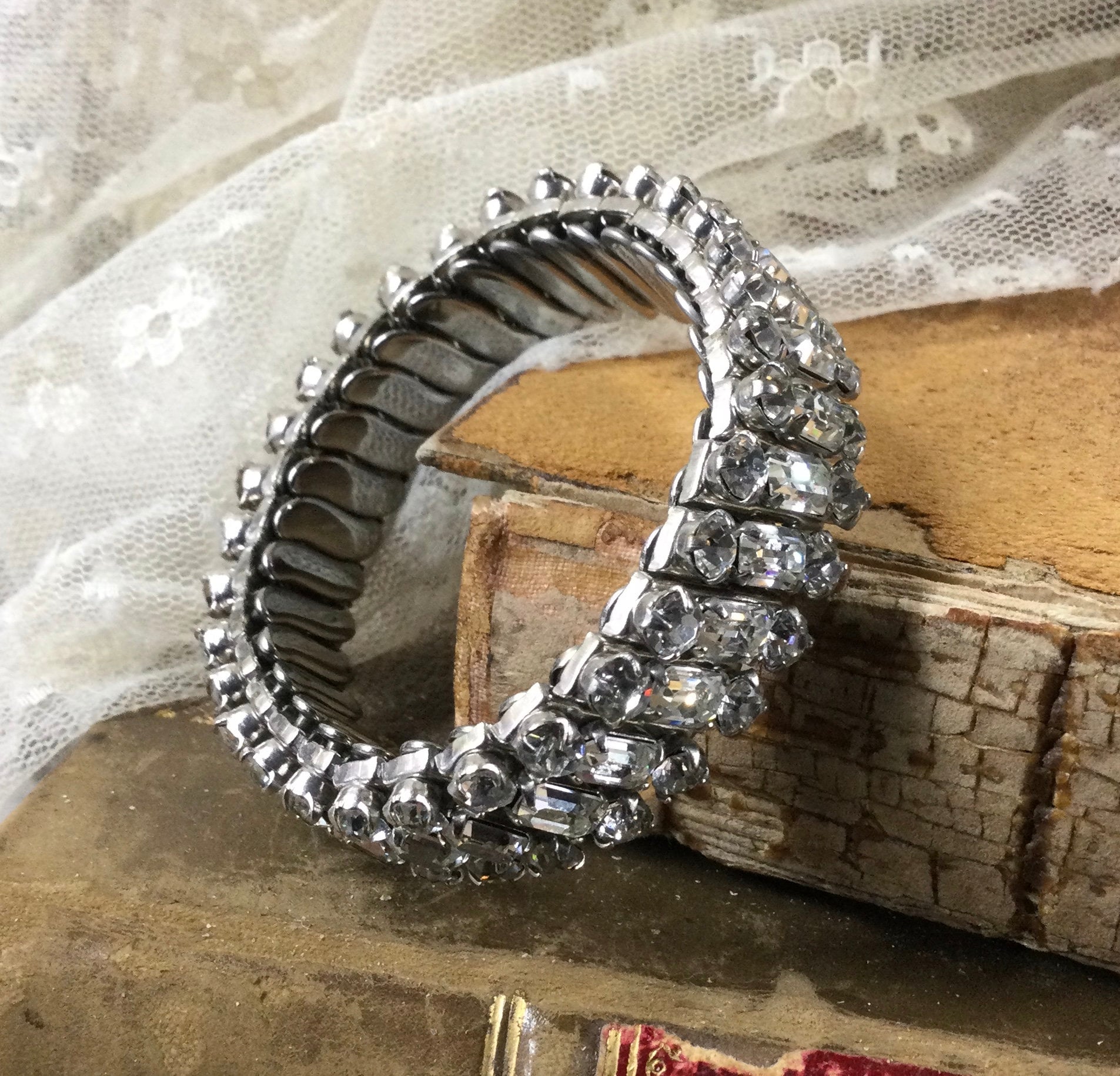 【VINTAGE HOLLYWOOD】Rectangle Stone Bracelet★送料・関税込 Signed PARCO Sparkling Clear Rhinestone Silver Tone