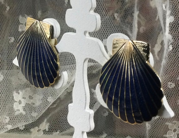 Dark Blue Seashell Scallop Shell Earrings Unsigne… - image 2