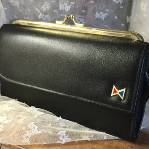 Portafoglio da donna in similpelle nera con papillon, anni '60 e '70, firmato Mark Lifey