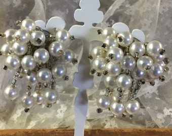 Swinging Faux Pearl Seed Bead Cha Cha Earrings Unsigned Clip On